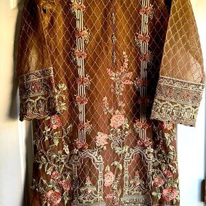 Pakistani Indian kameez pant and duppatta luxury 3 piece suit